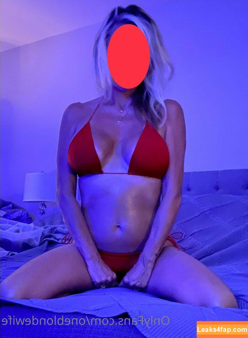 oneblondewife / wonderfullywackywebster leaked photo photo #0010