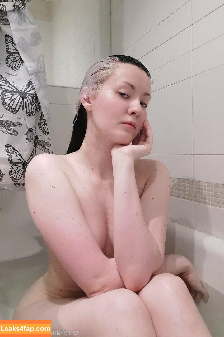 Oniksiya Sofinikum / AdamaeOniksiya / nuviponyali / oniksiya_sofinikum / sofinikum leaked photo photo #0054