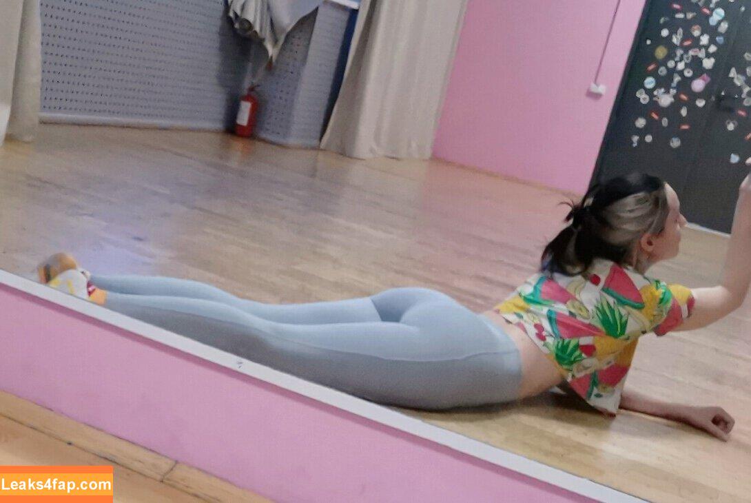 Oniksiya Sofinikum / AdamaeOniksiya / nuviponyali / oniksiya_sofinikum / sofinikum leaked photo photo #0554