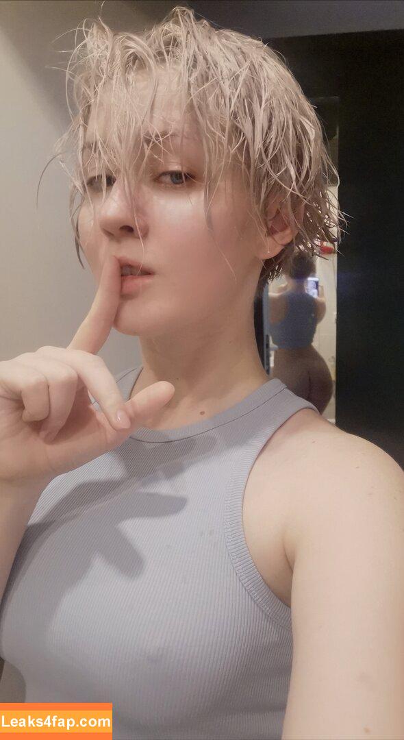 Oniksiya Sofinikum / AdamaeOniksiya / nuviponyali / oniksiya_sofinikum / sofinikum leaked photo photo #1277