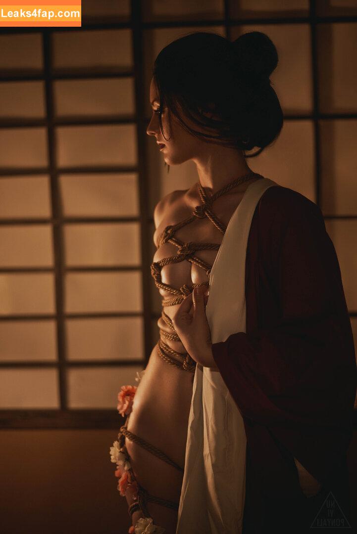 Oniksiya Sofinikum / AdamaeOniksiya / nuviponyali / oniksiya_sofinikum / sofinikum leaked photo photo #1313