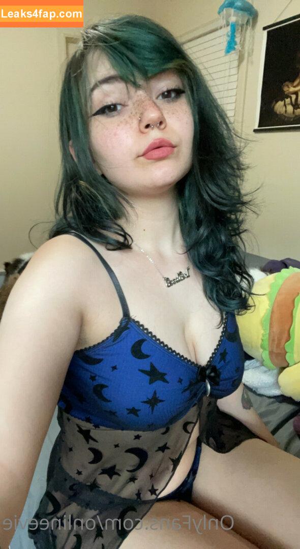 onlineevie / onlyevie_ / plushiesuccubus leaked photo photo #0002