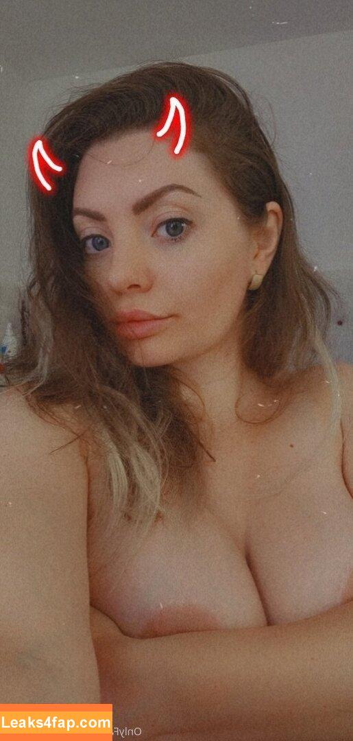 only_pinkfree /  leaked photo photo #0024