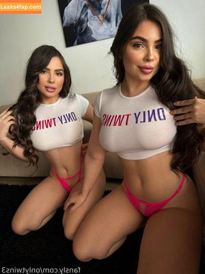 Only Twins Hillary & Lesly photo #0129