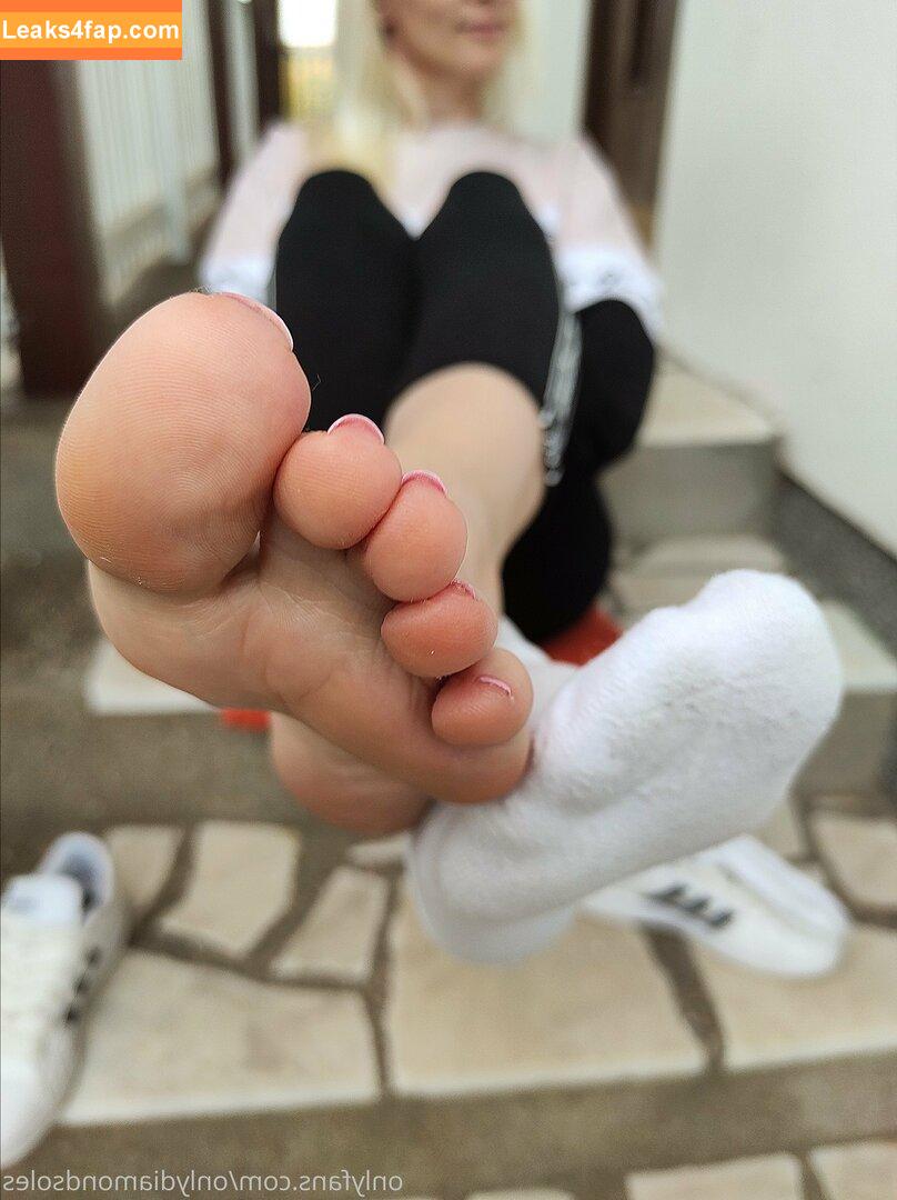 onlydiamondsoles /  leaked photo photo #0025