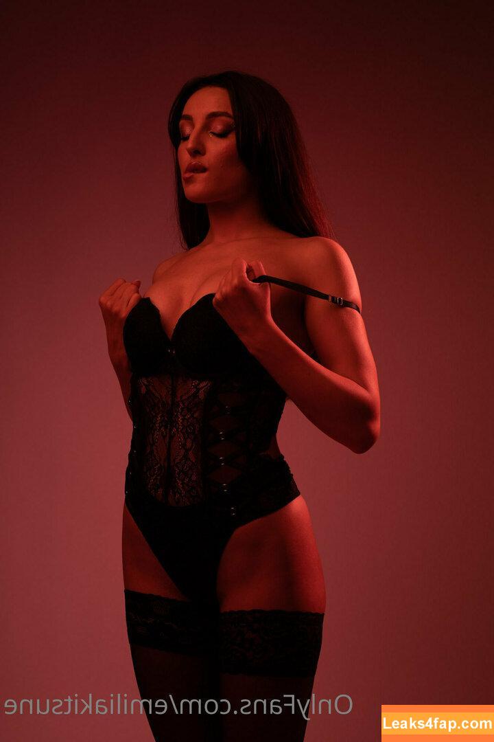 onlyemiliaa / Emilia / Https: / emiliamagnificent / onlyemiliaaaa leaked photo photo #0004