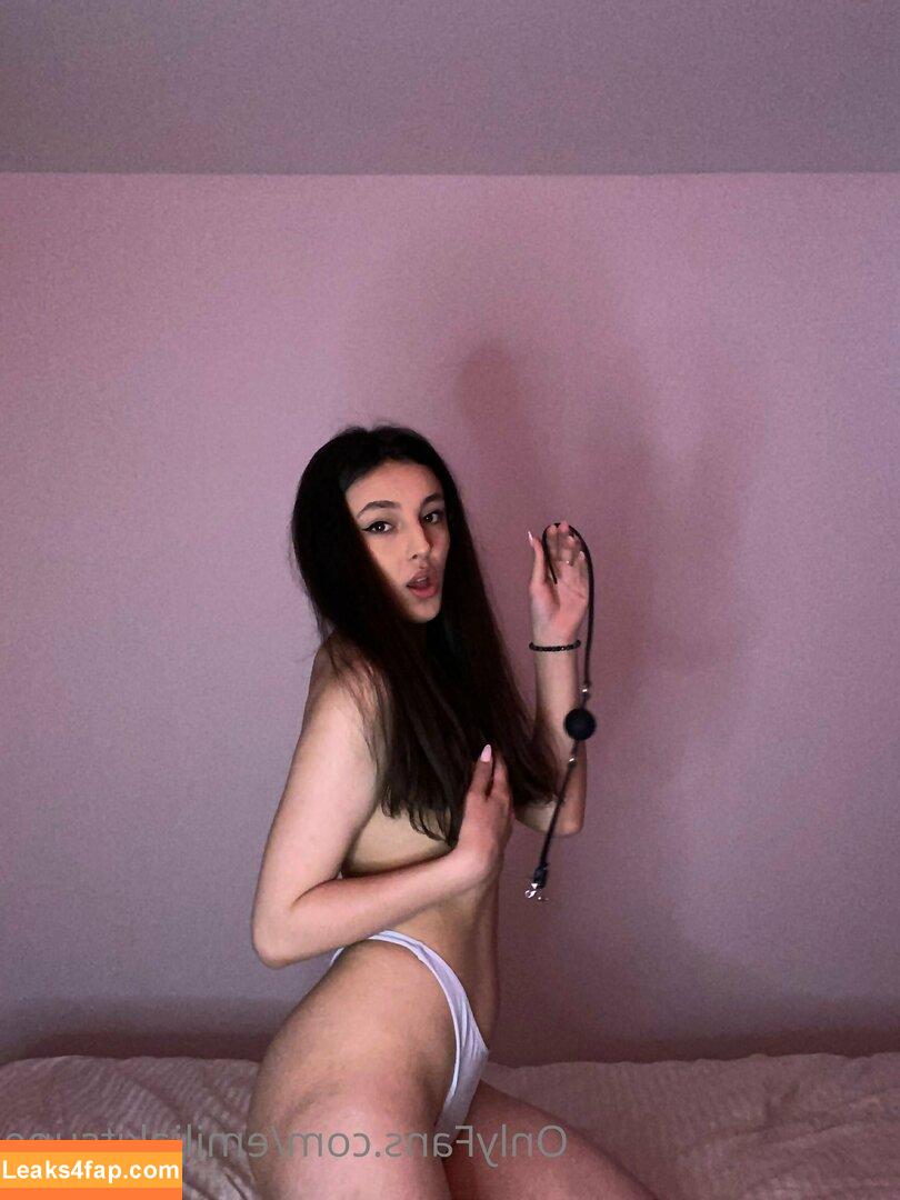 onlyemiliaa / Emilia / Https: / emiliamagnificent / onlyemiliaaaa leaked photo photo #0007