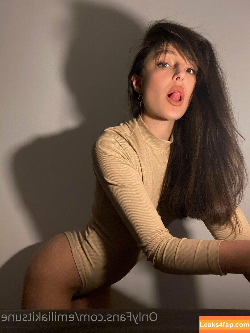 onlyemiliaa / Emilia / Https: / emiliamagnificent / onlyemiliaaaa leaked photo photo #0022