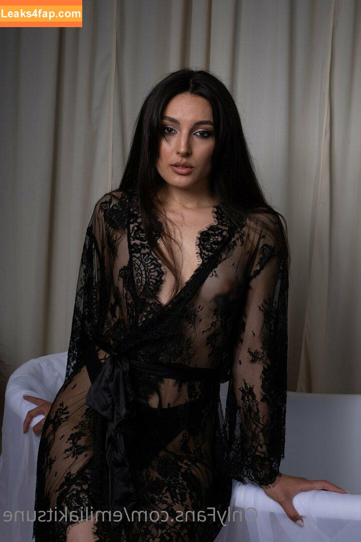 onlyemiliaa / Emilia / Https: / emiliamagnificent / onlyemiliaaaa leaked photo photo #0029