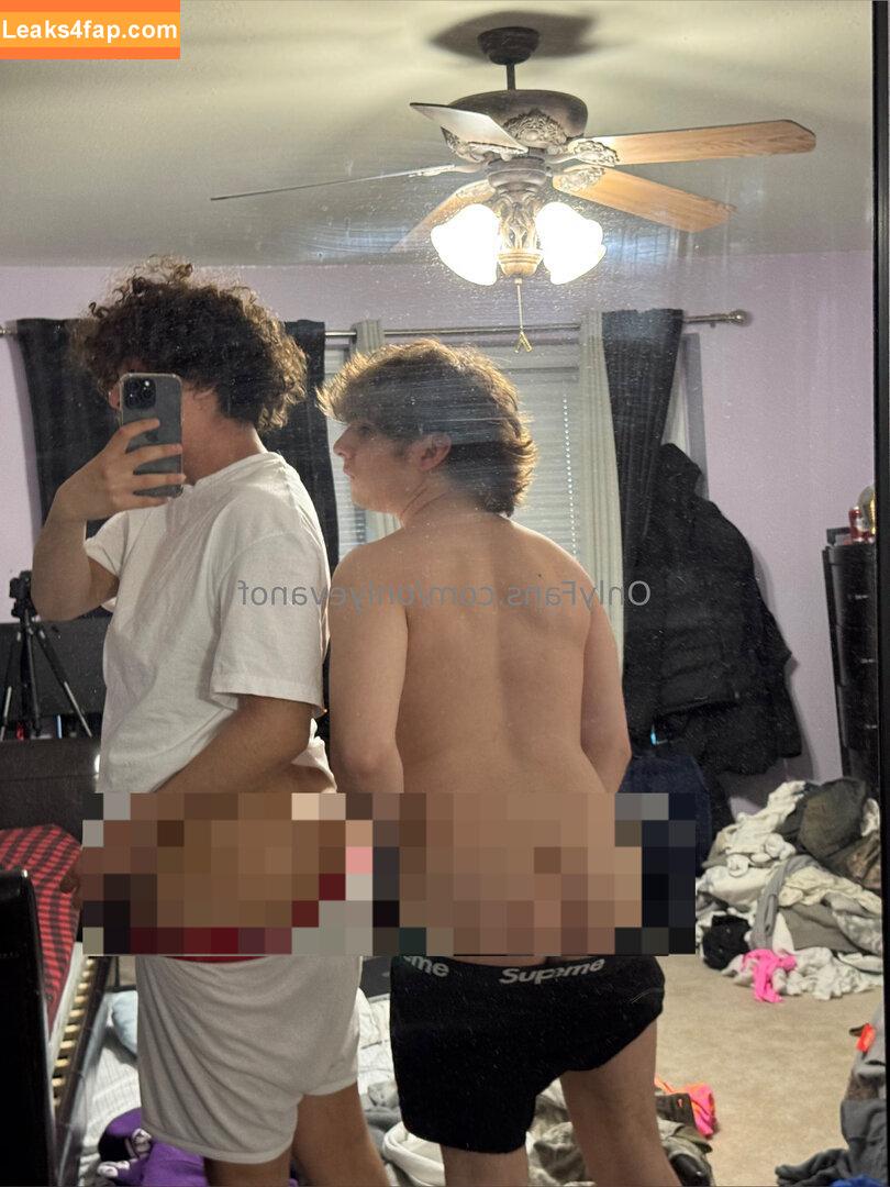 onlyevanof /  leaked photo photo #0028