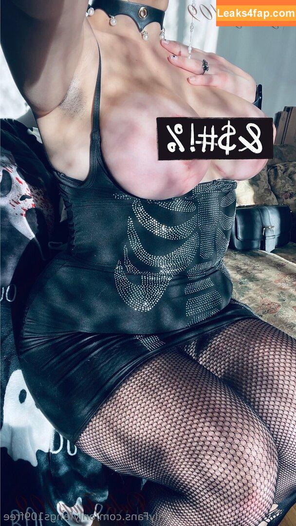 onlyfangs109free / onlyfangs109 leaked photo photo #0019