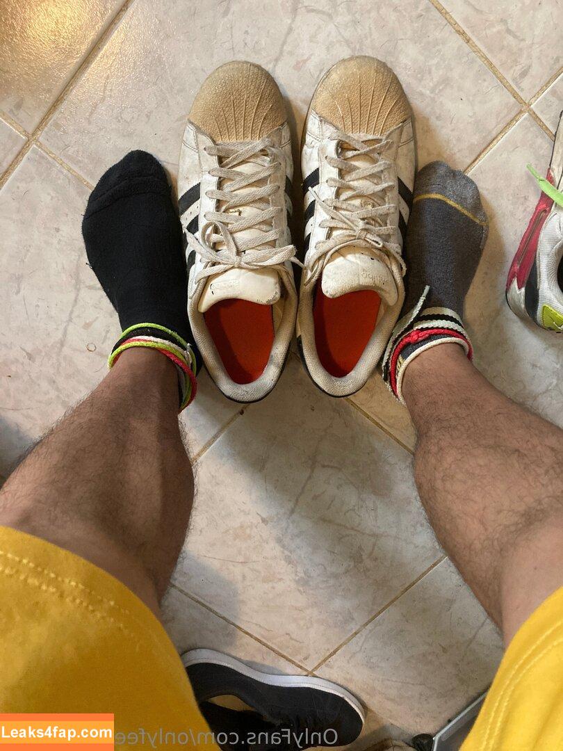 onlyfeetnsneakers /  leaked photo photo #0024