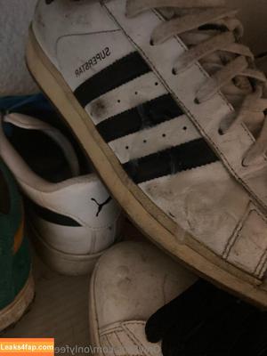 onlyfeetnsneakers photo #0001