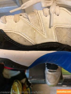 onlyfeetnsneakers photo #0017