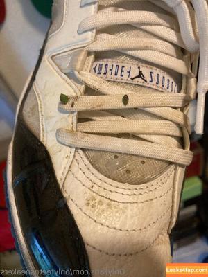 onlyfeetnsneakers photo #0018