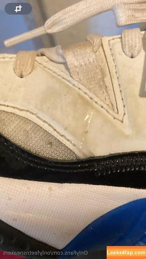 onlyfeetnsneakers photo #0021