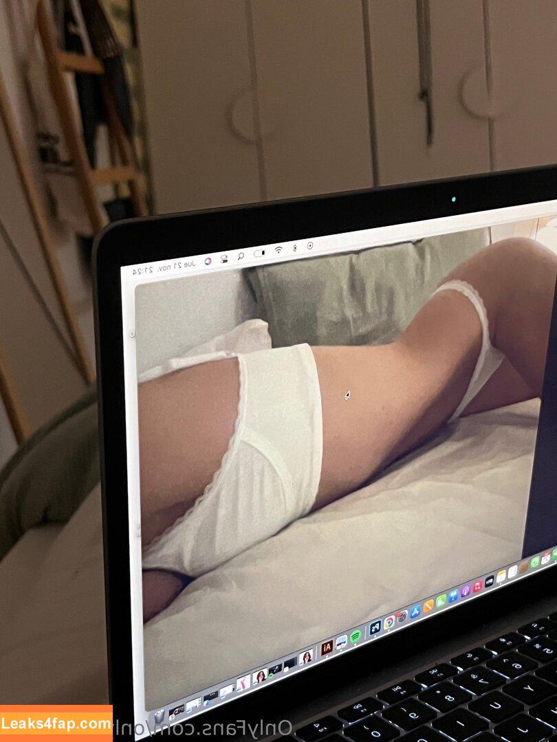 onlylittlelunaa / thelittlelunaa leaked photo photo #0011