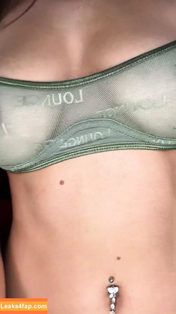 OnlyMilli3 /  leaked photo photo #0007