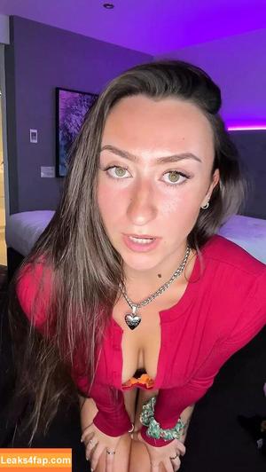 OnlyMilli3 photo #0008