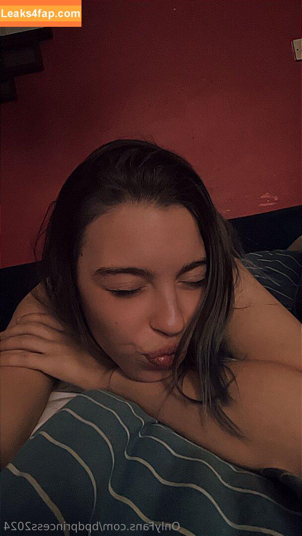 onlysmilesxox / only_smiles0 leaked photo photo #0006