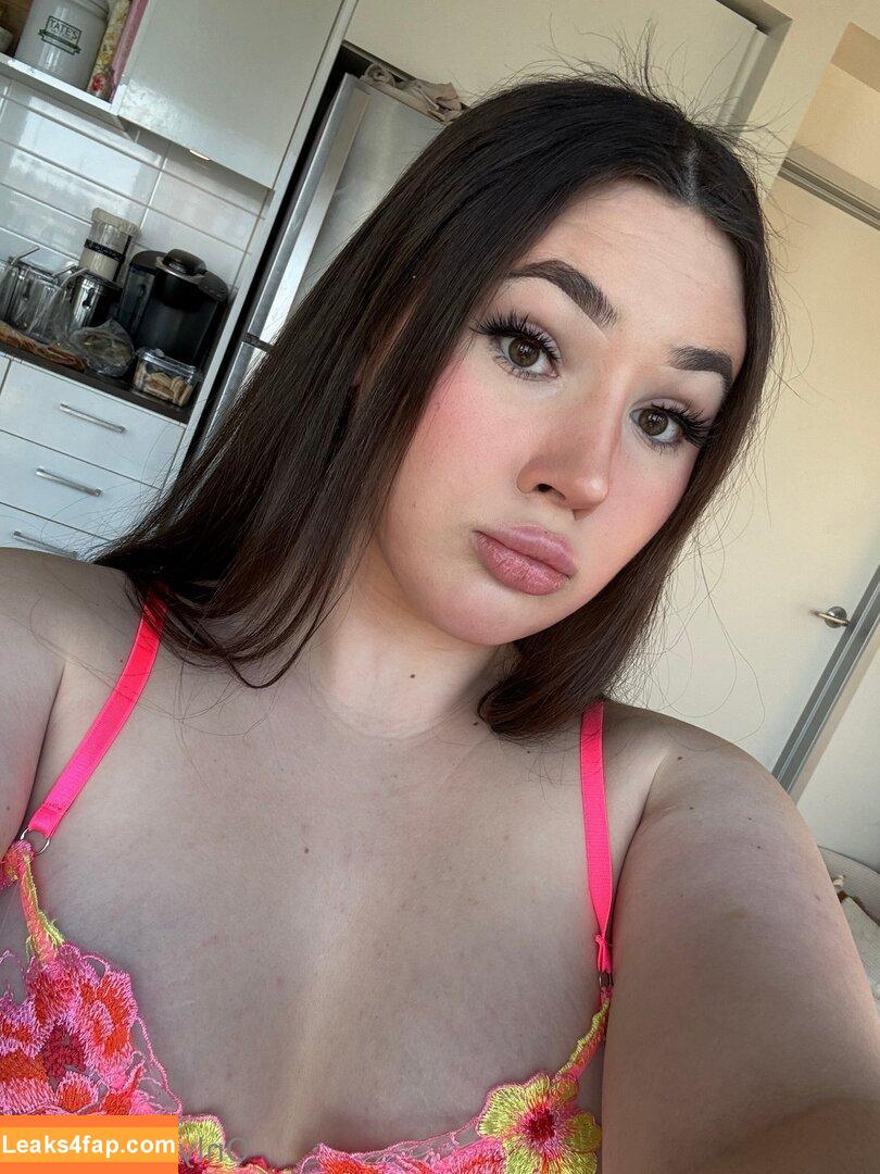 onlytsvalencia / tsnattiethebaddie leaked photo photo #0014