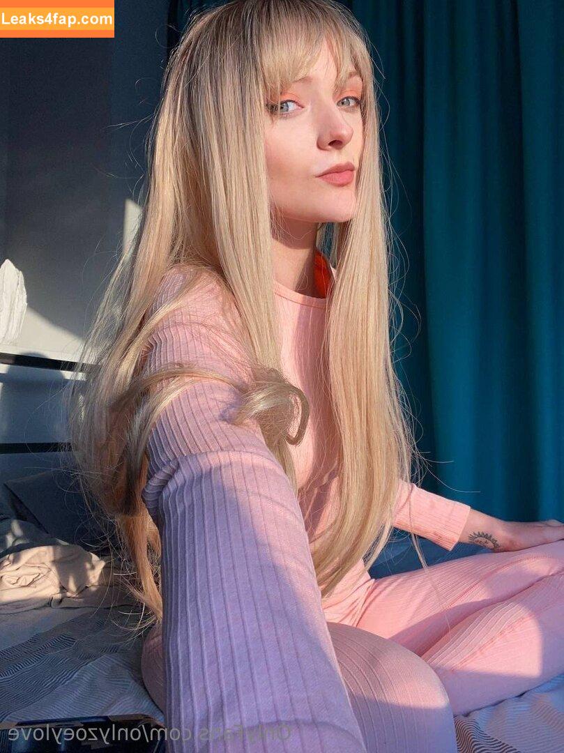 onlyzoeylove / therealzoeyloveee leaked photo photo #0066
