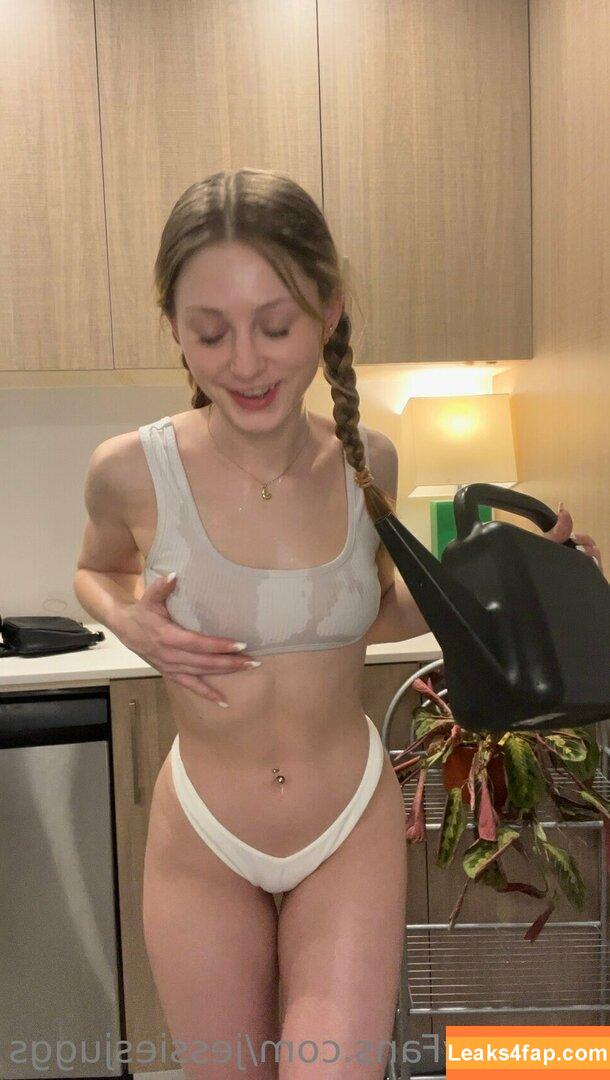 Oohhjesss / Jessica Jacobsen / jessie_jacobsen / jessiesjuggs leaked photo photo #0016