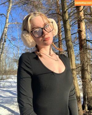 Oona Hiltunen photo #0050
