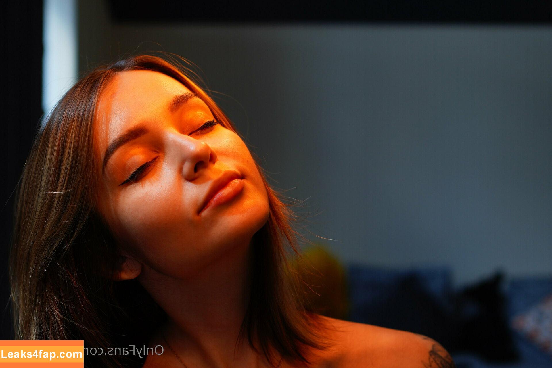 oooopsfree / eva_oopsy leaked photo photo #0063