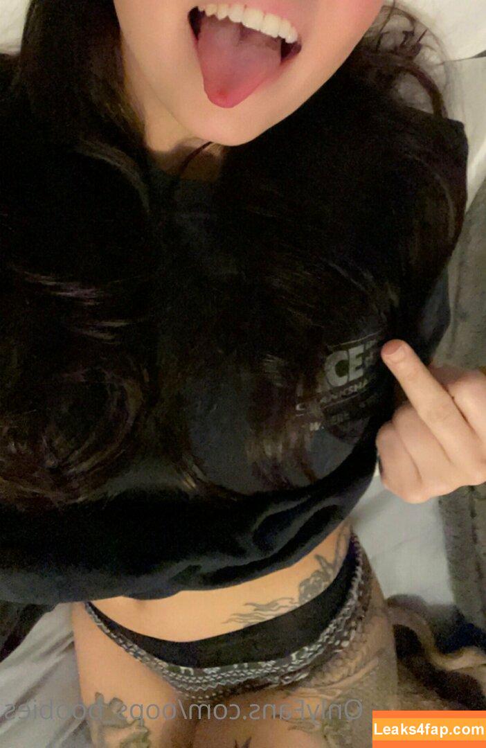 oops_boobies /  leaked photo photo #0030