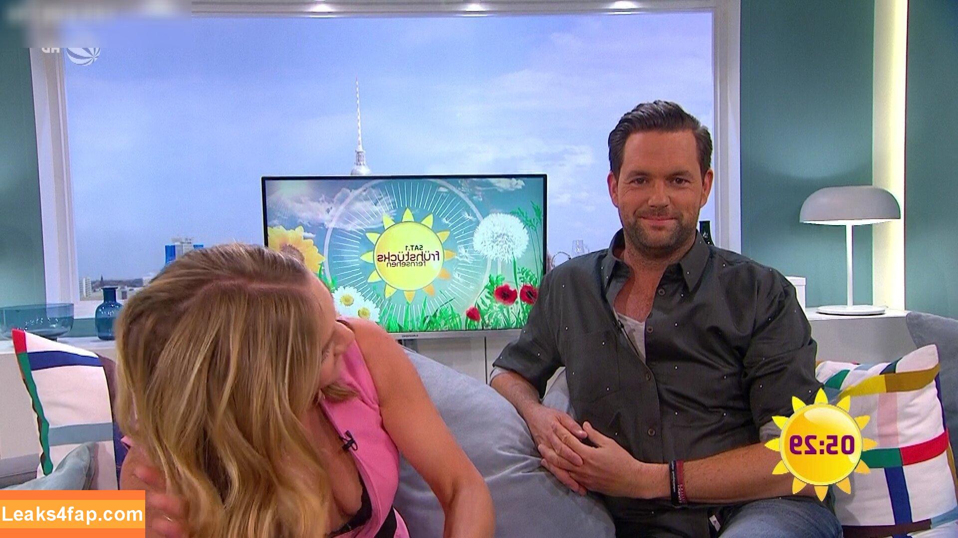 OOPS!!! Deutsch /  слитое фото фото #0045