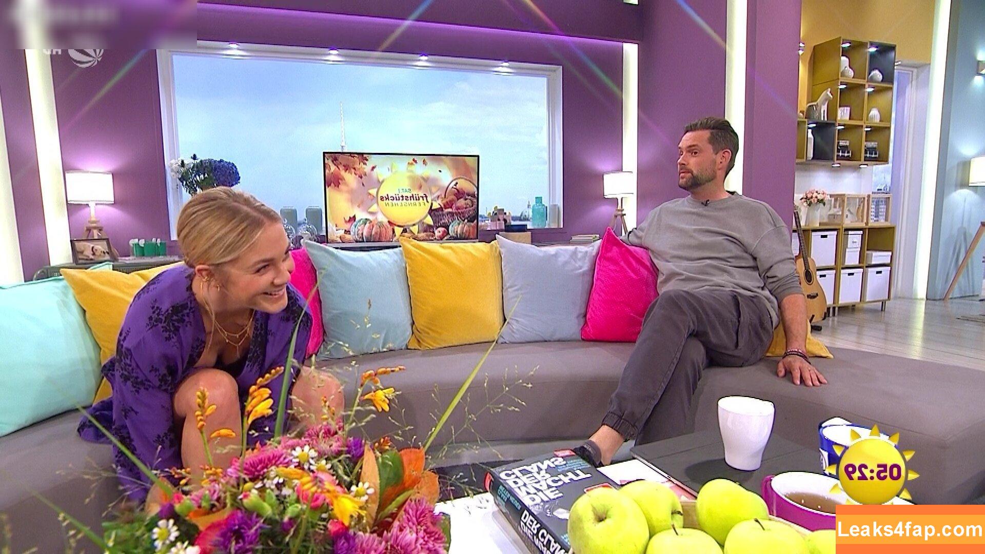 OOPS!!! Deutsch /  слитое фото фото #0284