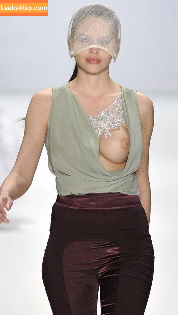 OOPS!!! Deutsch /  слитое фото фото #0337