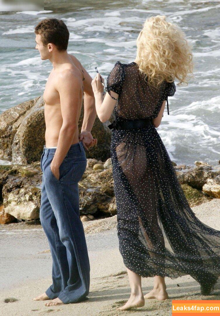 OOPS!!! Deutsch /  слитое фото фото #0476