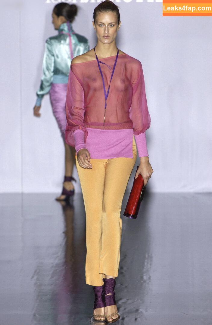 OOPS!!! Deutsch /  слитое фото фото #0487