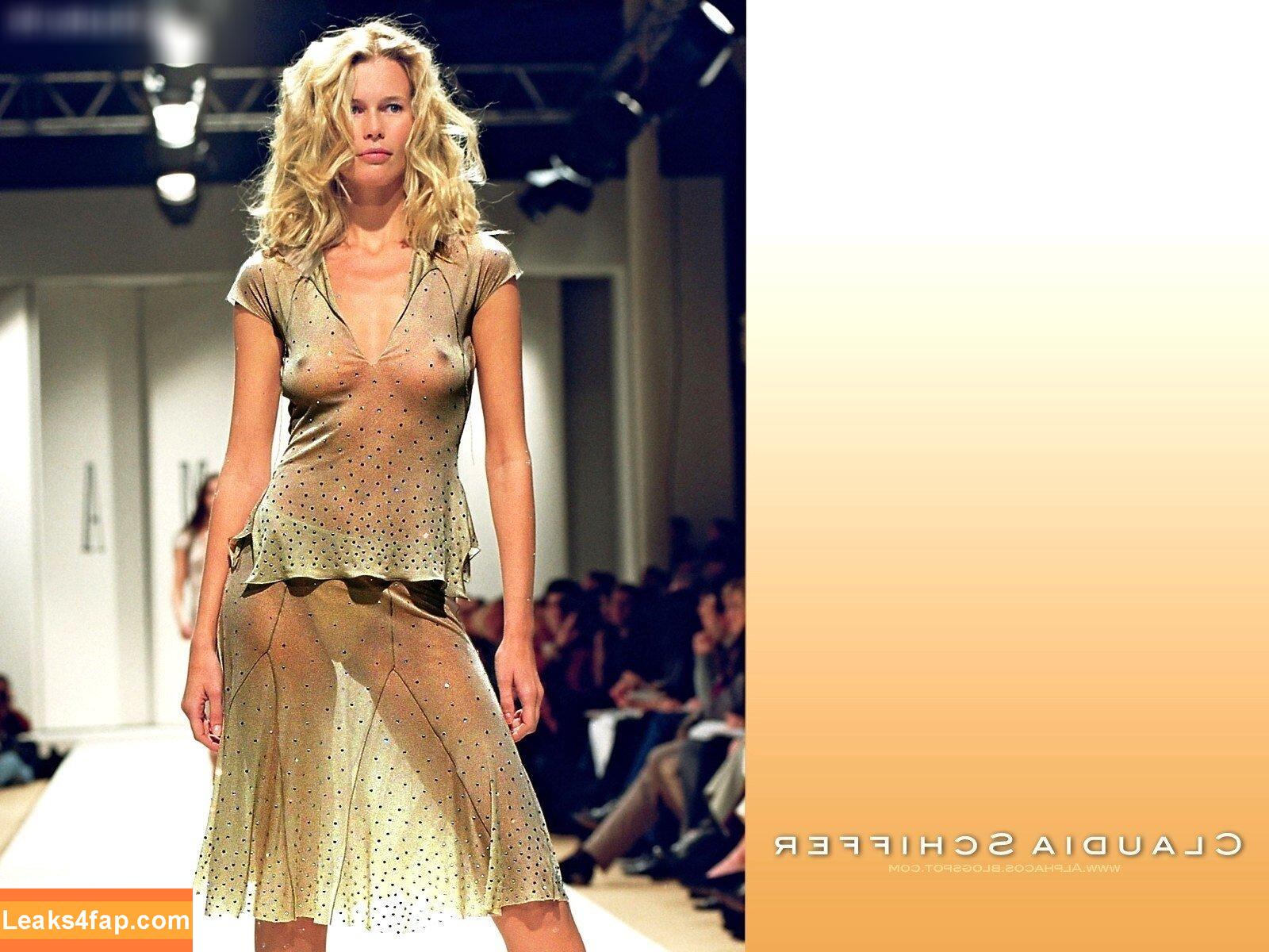 OOPS!!! Deutsch /  слитое фото фото #0509