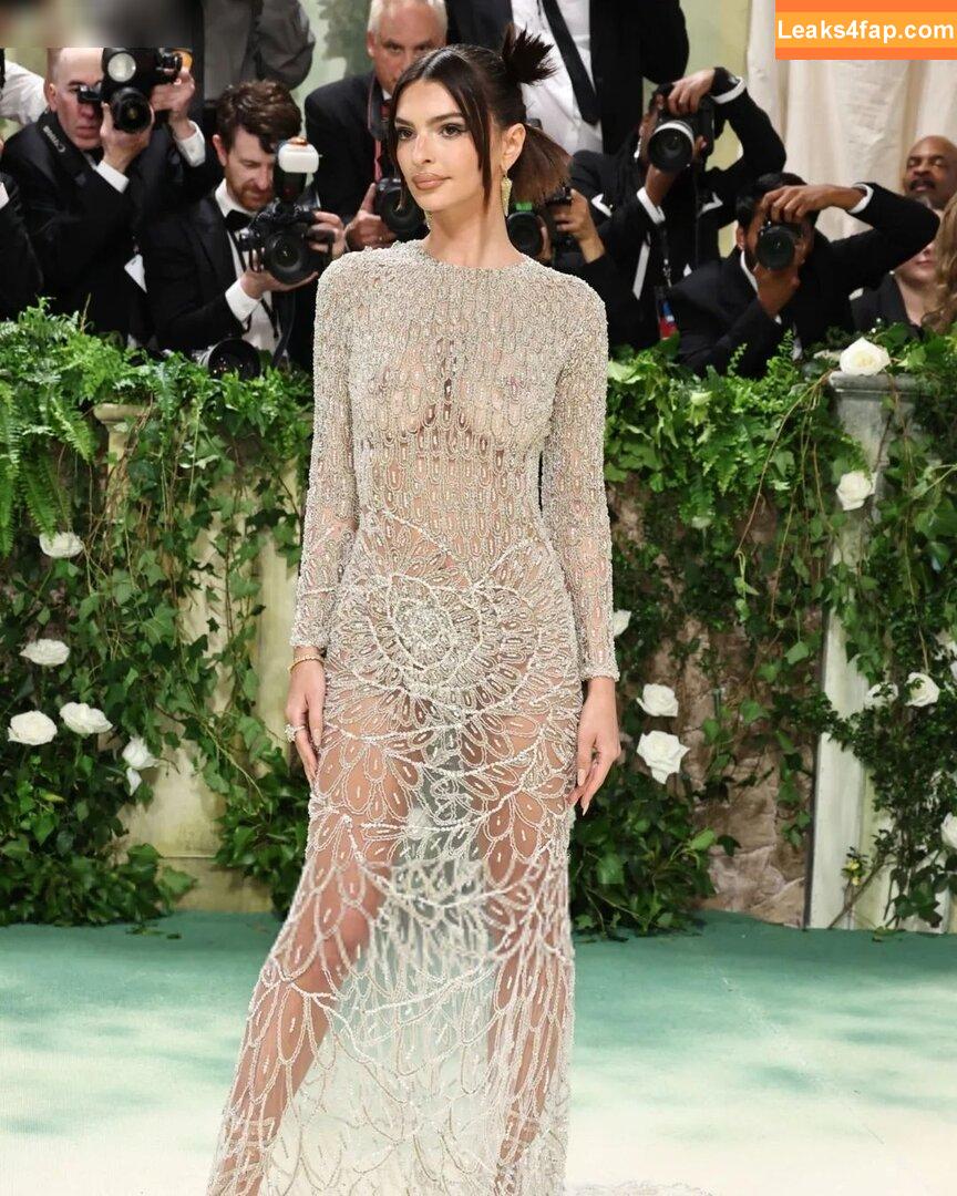 OOPS!!! International /  слитое фото фото #12597