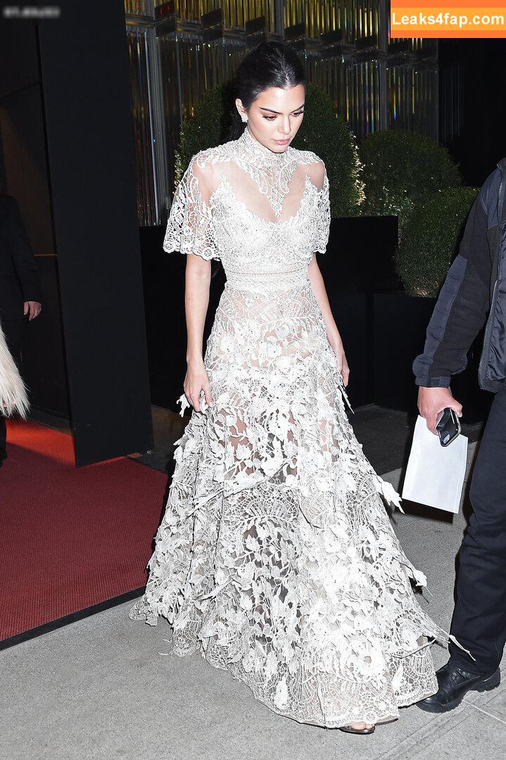 OOPS!!! International /  слитое фото фото #13911