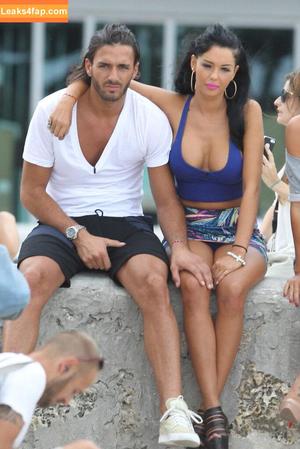 OOPS!!! International photo #13949