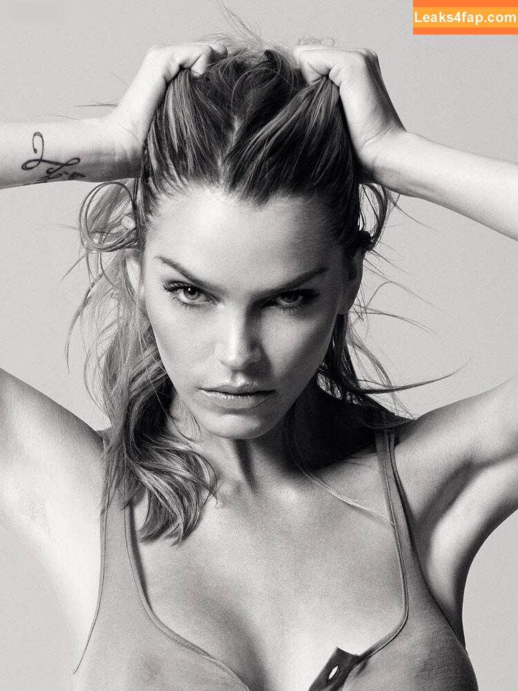 OOPS!!! International /  leaked photo photo #14078