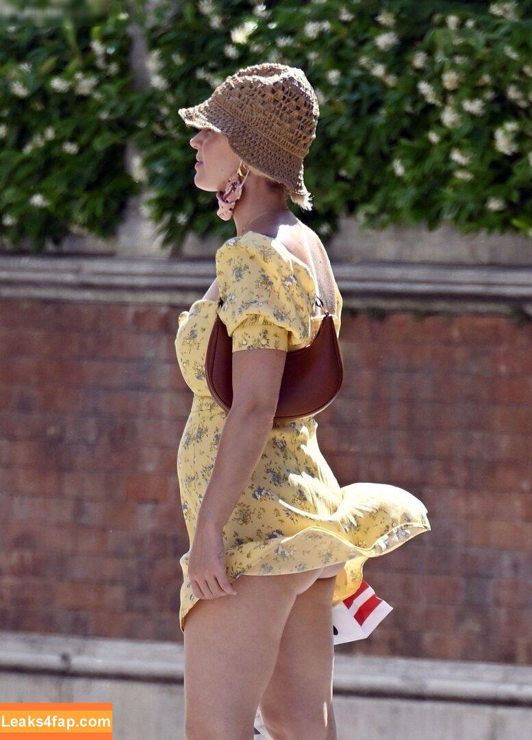 OOPS!!! International /  leaked photo photo #14123