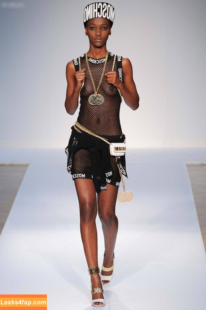 OOPS!!! International /  leaked photo photo #14202