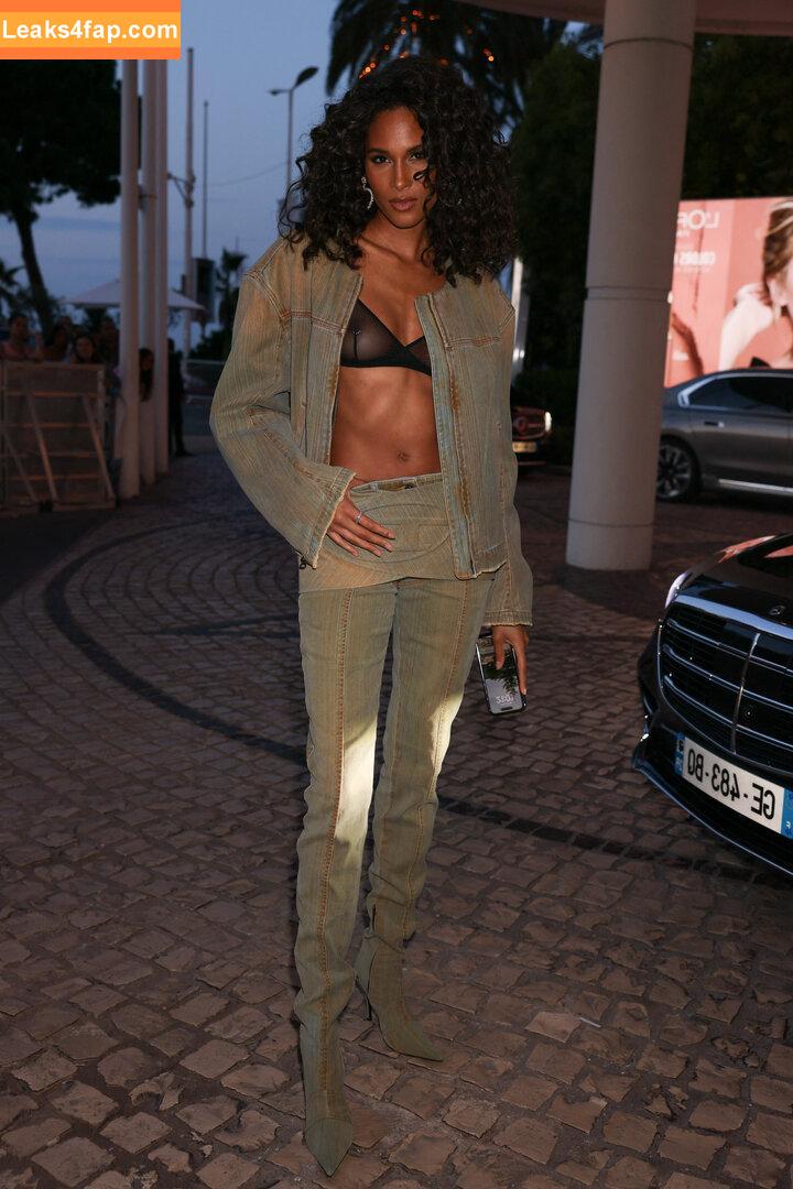 OOPS!!! International /  leaked photo photo #14223