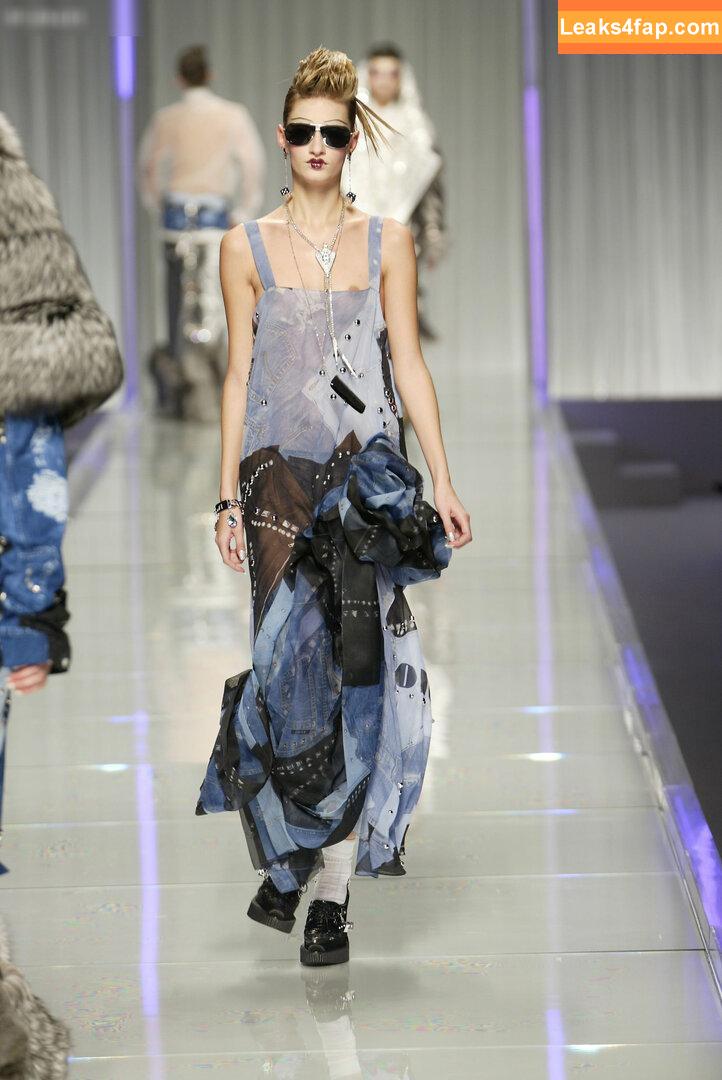 OOPS!!! International /  leaked photo photo #14229