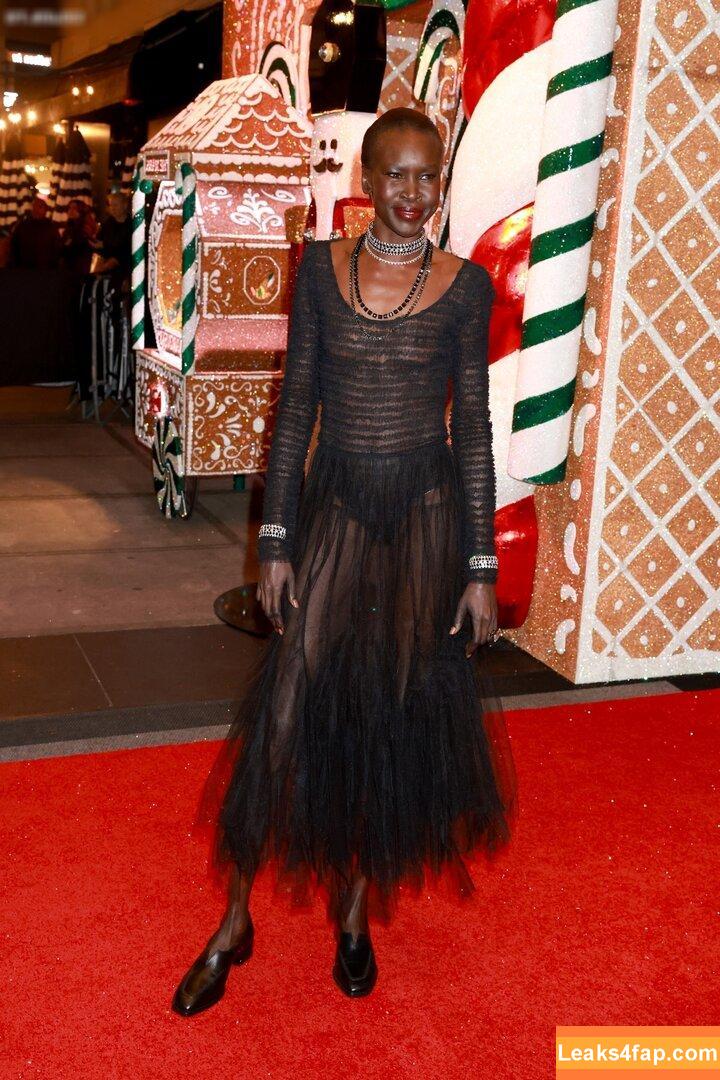 OOPS!!! International /  leaked photo photo #14392