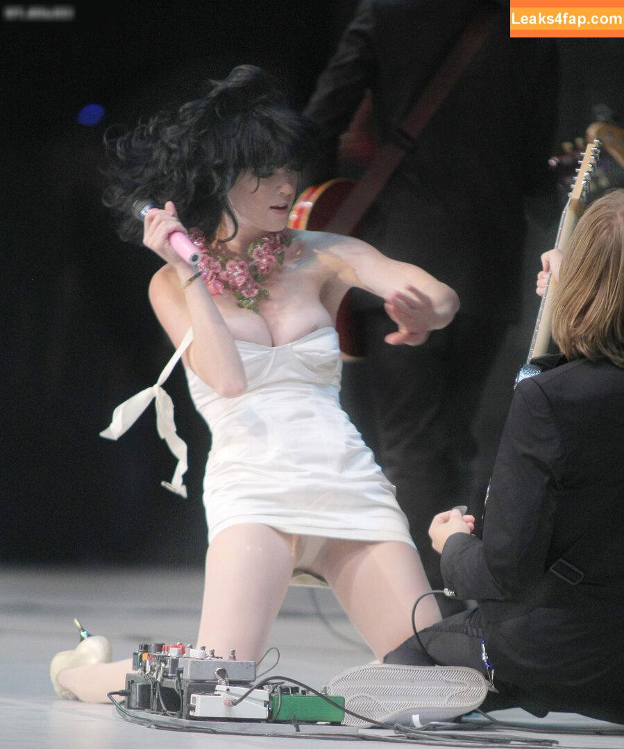 OOPS!!! International /  leaked photo photo #14605