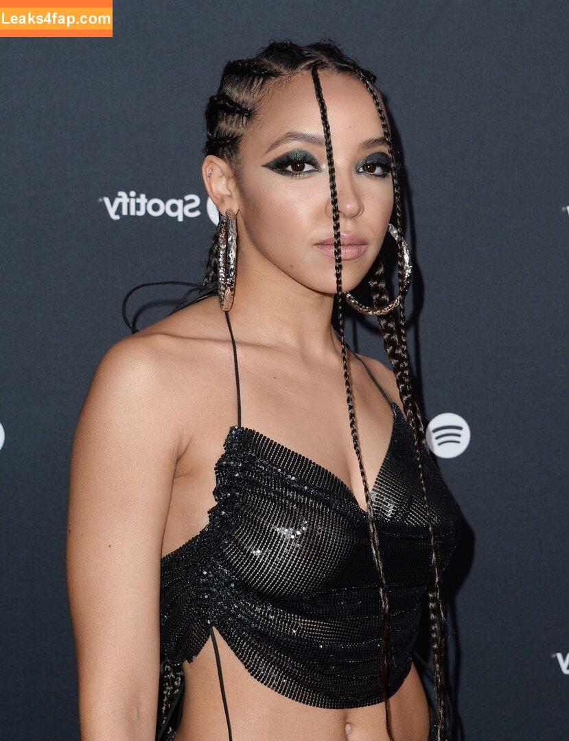 OOPS!!! International /  leaked photo photo #14629