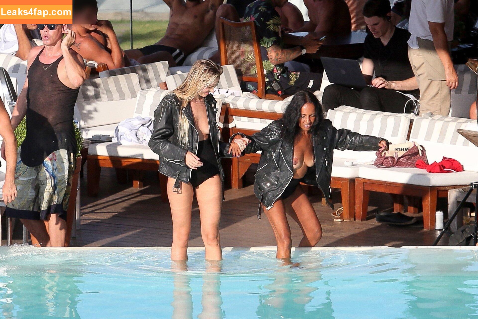 OOPS!!! International /  leaked photo photo #14642