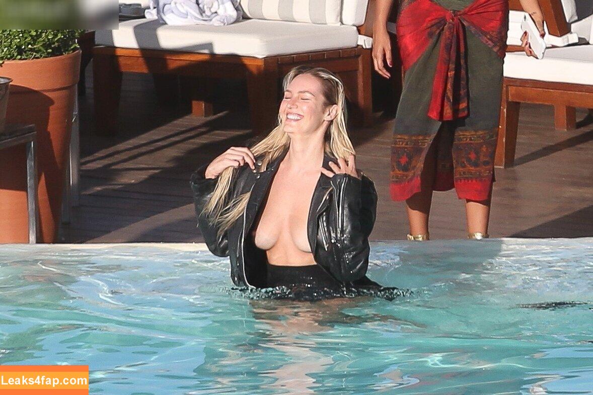 OOPS!!! International /  leaked photo photo #14643