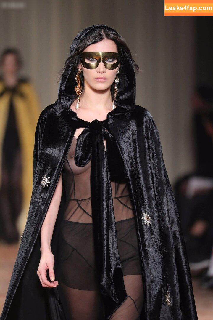 OOPS!!! International /  leaked photo photo #14737